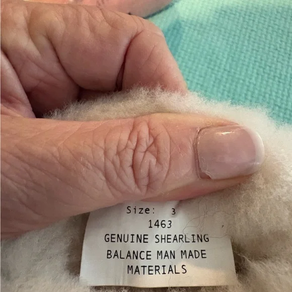 MINNETONKA size 3 suede leather soft pink baby moccasins EUC like new - Picture 5 of 12